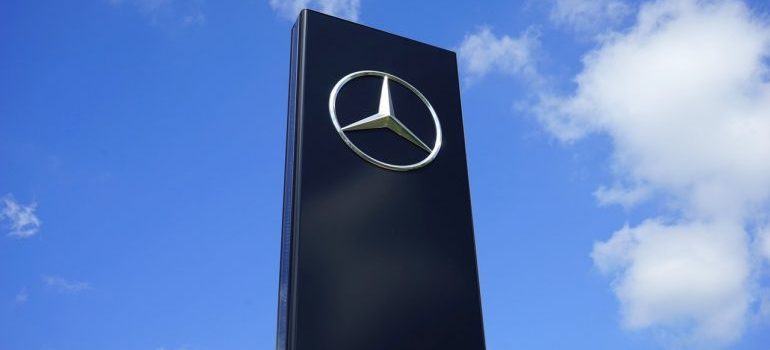 Mercedes Benz as an example of an effective logo design