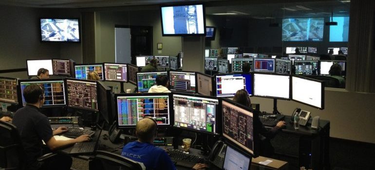 Image of an IT support center