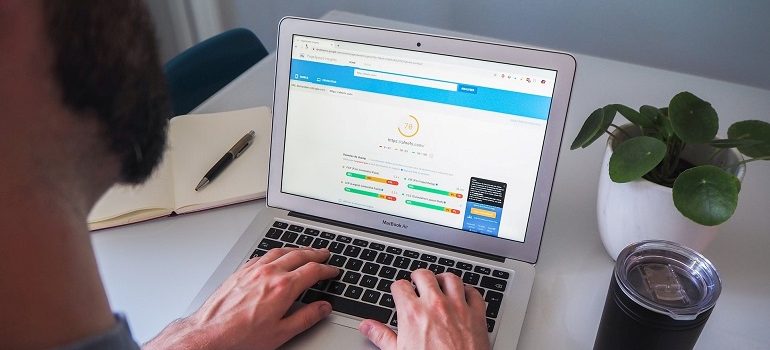 Website analytics tool to measure performance during audit.