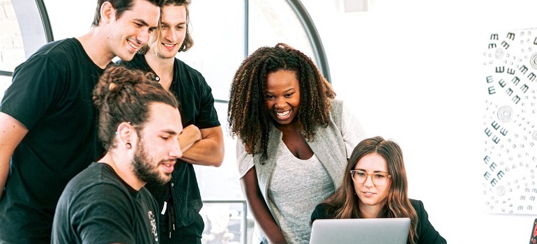 Marketing and sales working together on ABM.