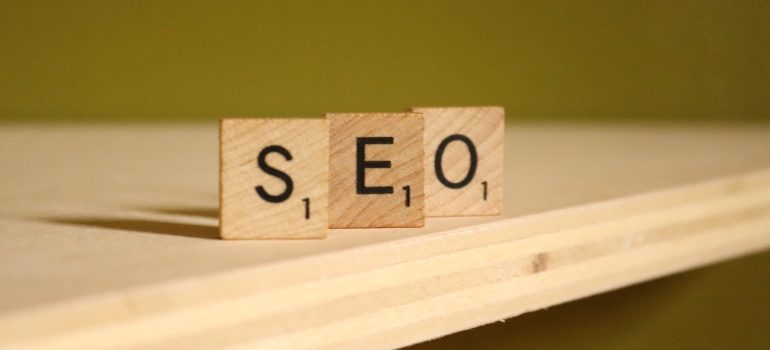 Blocks spelling out ''SEO''