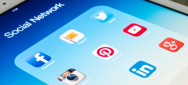 A folder containing social networking apps that may be used as part of omnichannel marketing strategies