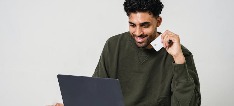 A person shopping online on website that used the best practices to boost online shopping conversions