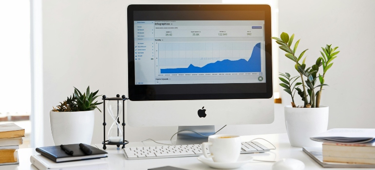 A graph on a computer