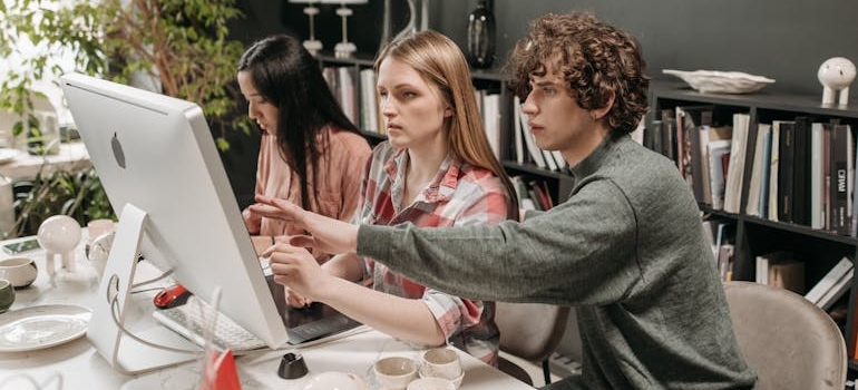 A team of digital marketing professionals talking about how they can use SEO to increase admissions for inpatient mental health services