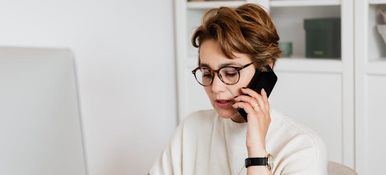 A person calling a rehab center that knows how to improve phone conversion rates