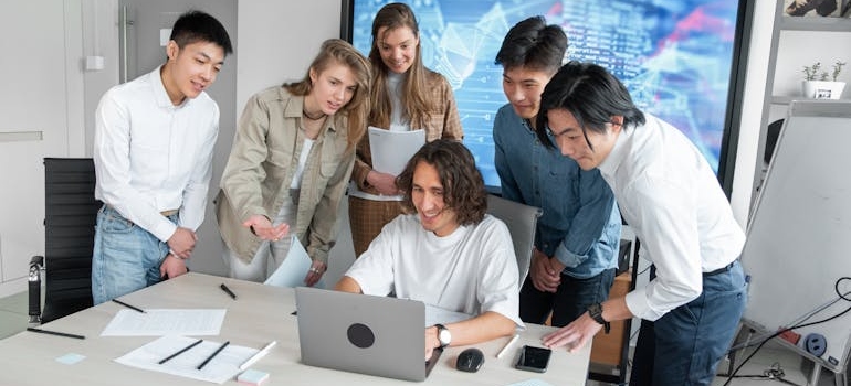 A team of marketing experts discussing why location-based ads work