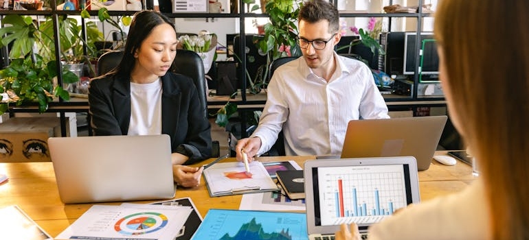 An expert team talking about strategies digital marketing for ABA therapy centers