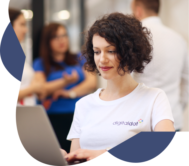 girl working on her laptop