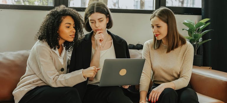Three digital marketing experts discussing AI and healthcare advertising